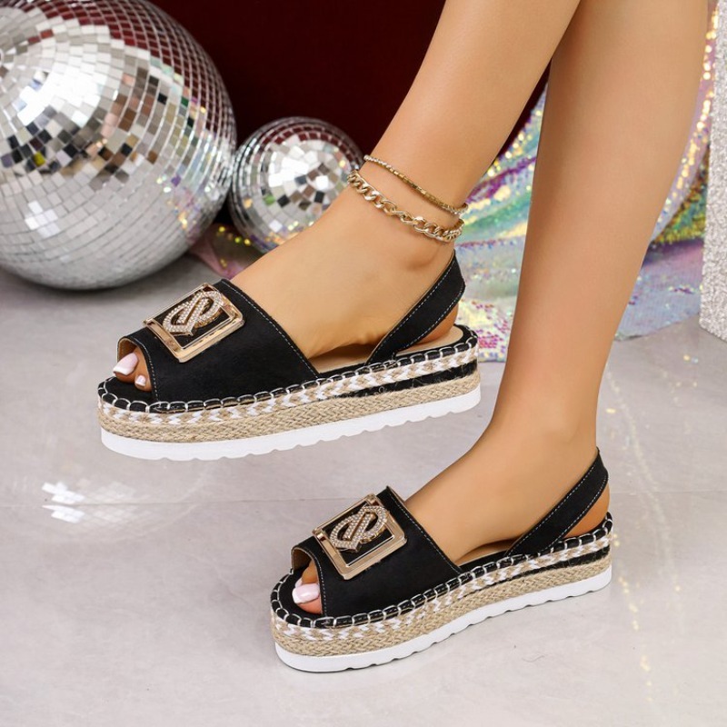 صنادل نسائية بكعب عالٍ مزينة ب - مراجعة Espadrille Slip On وسعره