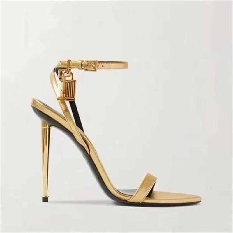 مشبك حزام بلون مفتاح قفل الديك - مراجعة Casual Sandal Leather وسعره
