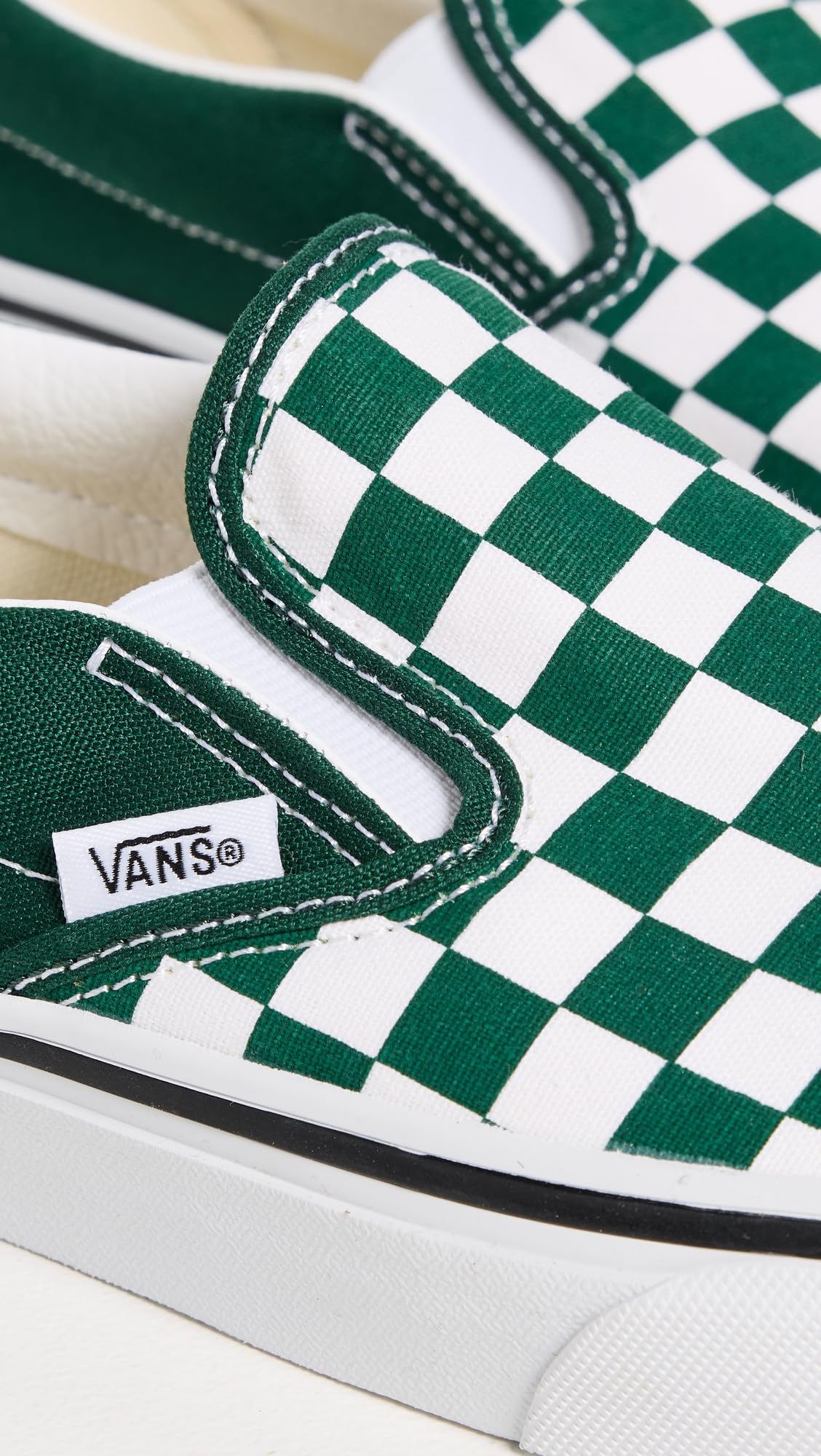 حذاء فانز الكلاسيكي للرجال سهل - مراجعة Vans Shoes Authentic وسعره